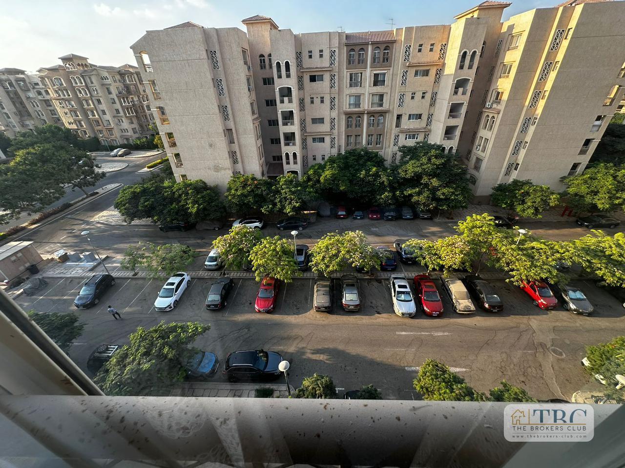 Apartment 107 meters for sale in B3 at a good price in cash